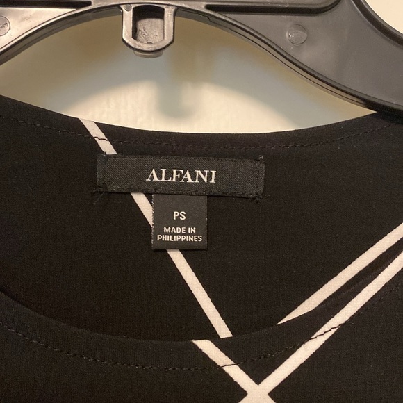 Alfani PS black and white 3/4 sleeve tunic. - Picture 2 of 4